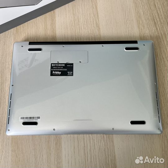Ноутбук Full HD экраном; 8+256 SSD; Free Hobby V10