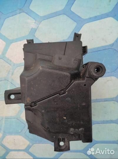 Корпус воздушного фильтра 8649673