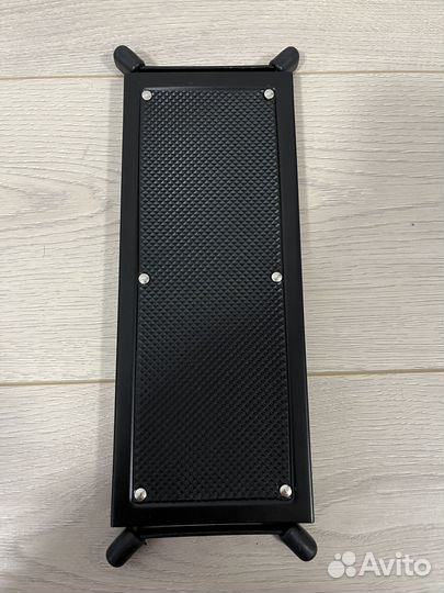 Подставка под ногу гитариста