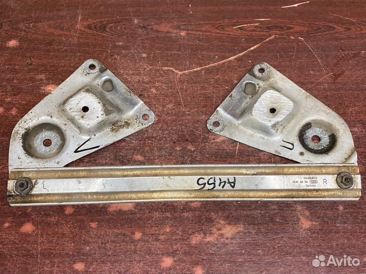 Опорные кронштейны подрамника ауди а4 б5
