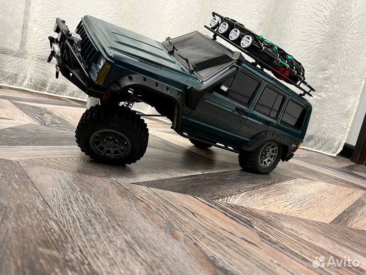 Трофи модель Axial scx 10 ll Cherokee
