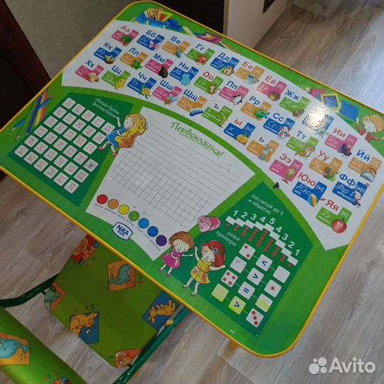 Детский стол и стульчик