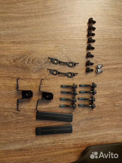 Оригинальные рейлинги на Toyota Land Cruiser 200