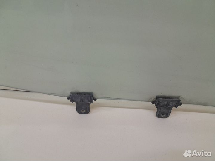 Стекло двери передней правой Hyundai Sonata 4 EF,T