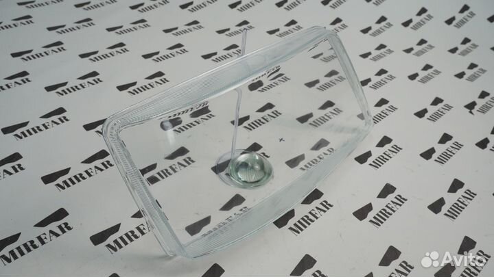 Правое стекло фары MAN TGX 2007-н.в