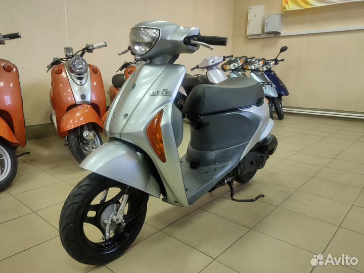 Японский скутер, мопед Suzuki Lets 5 (1 )