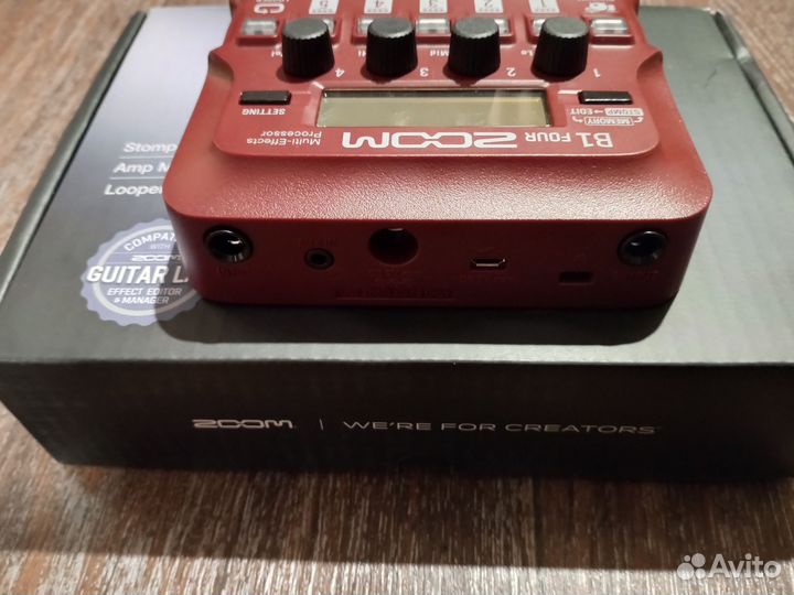 Zoom B1 Four - Процессор для бас-гитары