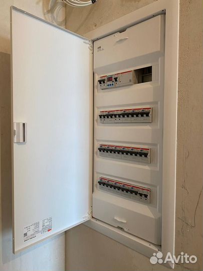 Услуги электрика. Проведение электричества