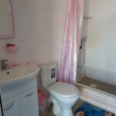 Комната 16 м² в 4-к., 1/1 эт.