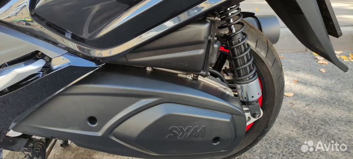 Максискутер SYM maxsym 400i ABS
