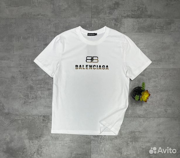 Футболка Balenciaga