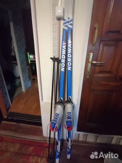 Лыжи 170см,палки 130см, ботинки 34р