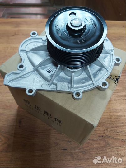 Насос водяной (помпа) Cummins 2.8. оригинал