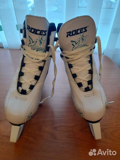 Коньки детские и женские(фигурные)