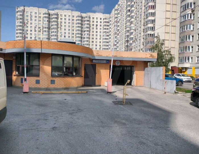 Машиноместо, 14 м²