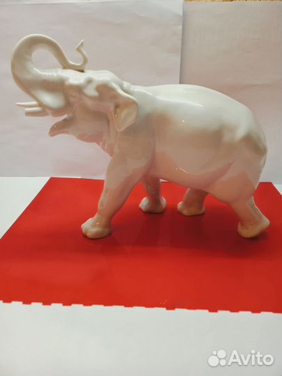 Фарфоровая статуэтка Слон большой 50-60-г.г