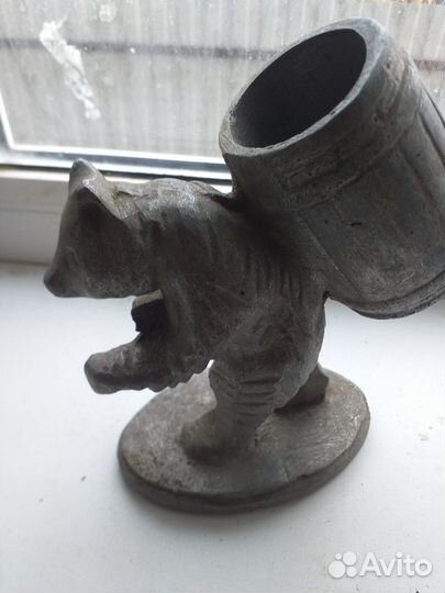 Старинные пепельницы, подсвечники, абажуры и кашпо