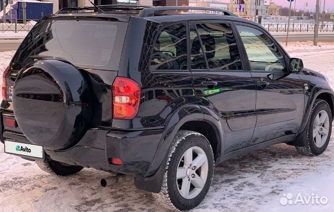 Toyota RAV4 2.0 AT, 2004, битый, 195 000 км