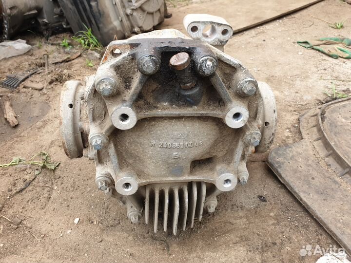 Задний редуктор mercedes s w220 5.5 amg 2.65 s220