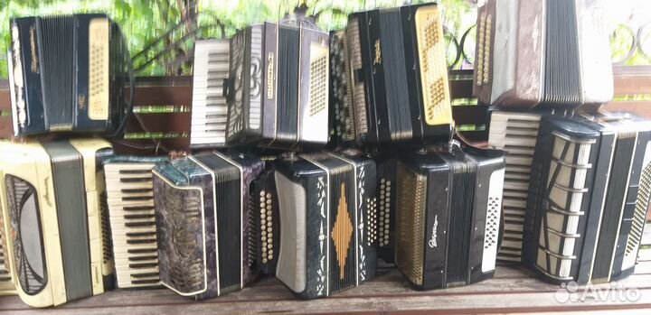 Акардионы и баяны