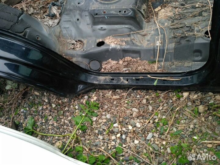 Карниз правый Toyota Land Cruiser 200