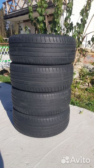 Goodyear EfficientGrip 215/50 R17