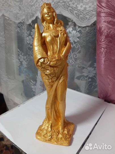 Продам статуэтки