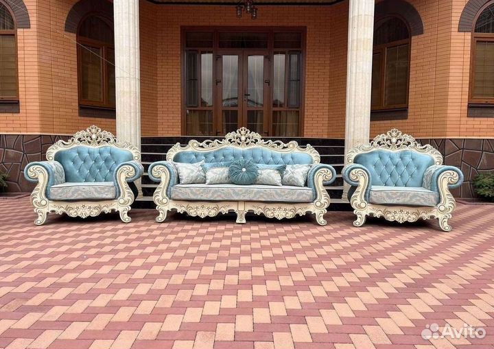 Диван в офис