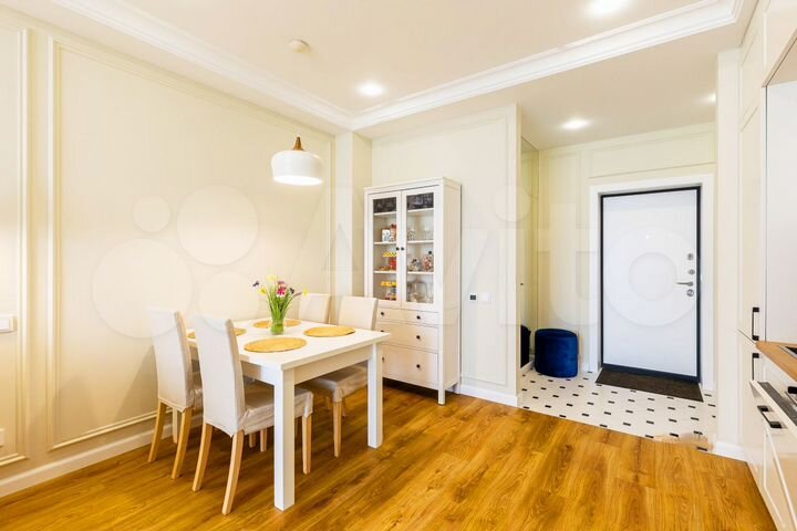 2-к. квартира, 50 м², 3/3 эт.