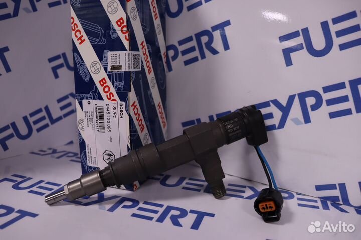 Форсунка топливная 0445120095