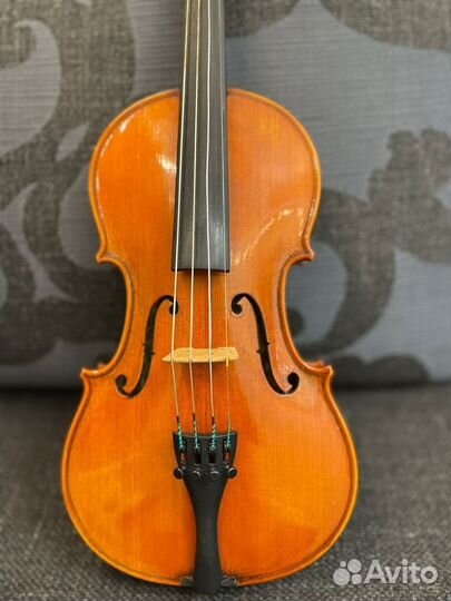 Скрипка мастеровая Laubach Лаубах 1/4