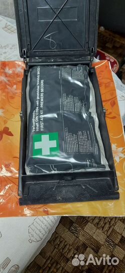 Аптечка бордачок Мерседес 140