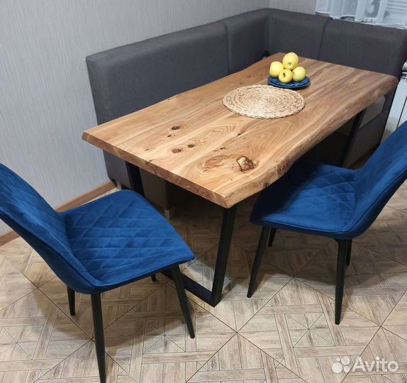 Мягкий стул со спинкой