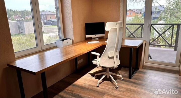 Стол компьютерный