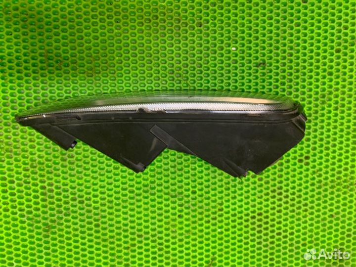 Фара противотуманная передняя правая Volkswagen