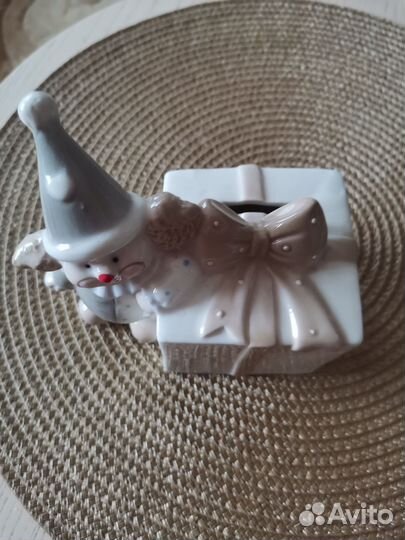 Статуэтка фарфор