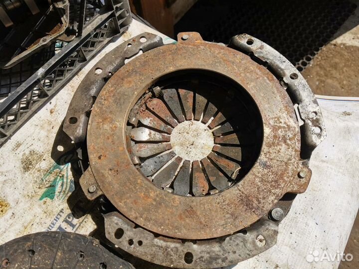 Корзина с диском сцепления Nissan X-Trail I (2000—