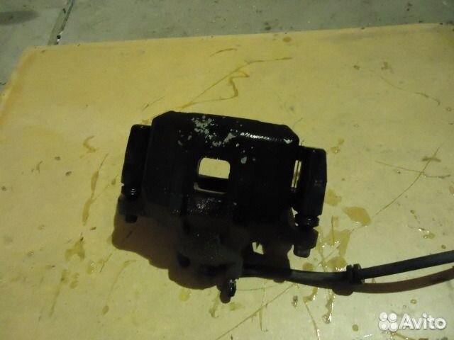 Суппорт передний Mitsubishi аsx митсубиси асх