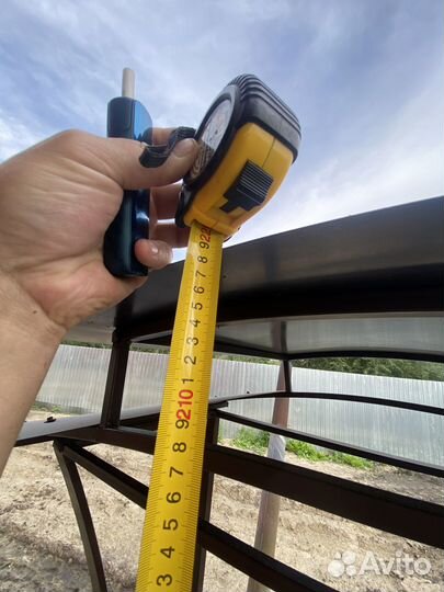 Мангал с крышей