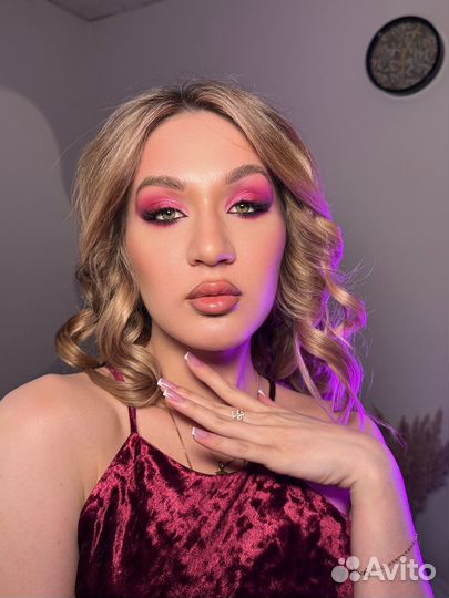 Визажист / мастер по прическам