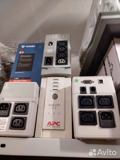 APC Back-UPS CS 500 ва, 230 В