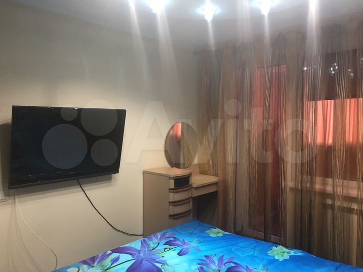 2-к. квартира, 60 м², 8/12 эт.