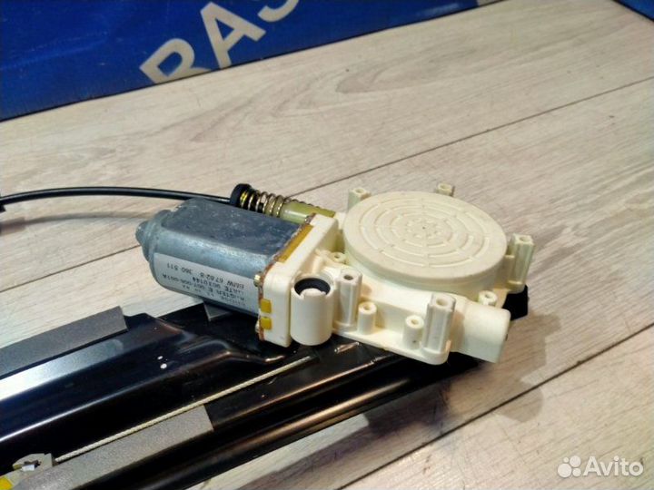 Стеклоподъемник задний правый Bmw 523I Левый Руль