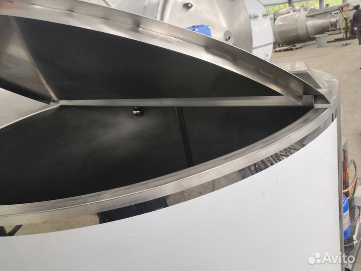 Охладитель молока 1000 литров