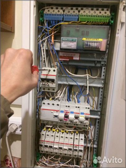 Мастер на час Электрик Сантехник Сборка мебели