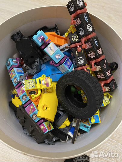 Коробка лего