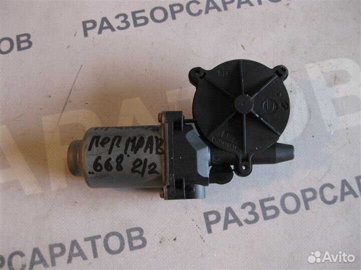 Моторчик стеклоподъемника передний правый Nissan