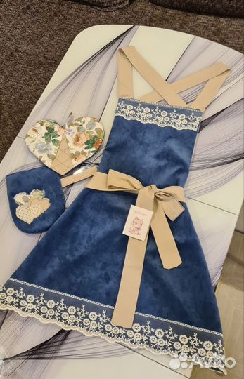 Кухонный фартук и прихватки