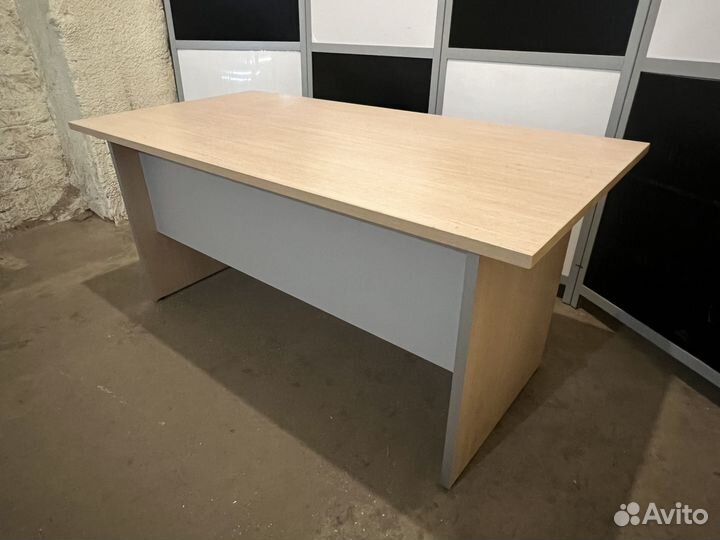 Компьютерный стол 160х80х72см