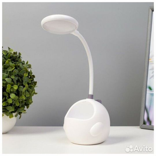 Настольная лампа 